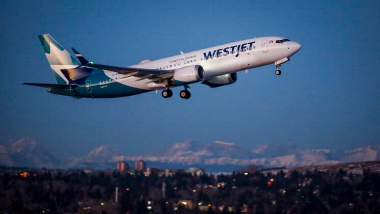 January 21, 2021, Calgary, ab, Canada: The first commercial flight of the Boeing 737 Max in Canada since the aircraft was cleared to fly again in Canadian airspace lifts off in Calgary, Alta., Thursday, Jan. 21, 2021. Calgary Canada  - ZUMAc35_ 20210121_zaf_c35_008 Copyright: xJeffxMcintoshx