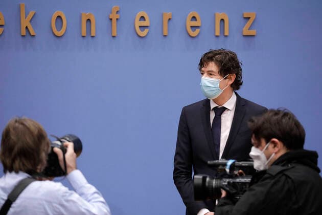 Prof. Christian Drosten, Direktor Institut fuer Virologie, Charite Berlin, PK zu - Die Corona-Lage im Lockdown, DEU, Berlin, 22.01.2021