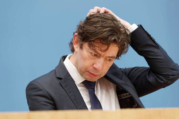 Christian Drosten 2021-01-22, Berlin, Bundespressekonferenz zur Corona-Lage im Lockdown. Im Bild Prof. Dr. Christian Drosten, Direktor des instituts für Virologie der CharitÃ Berlin.