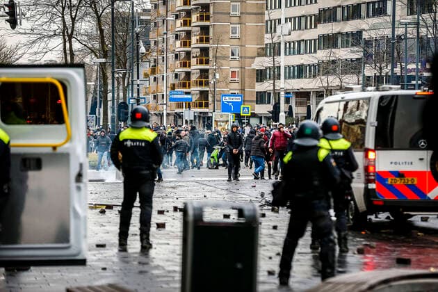 EIDHOVEN, 24-01-2021, 18 Septemberplein, Dutch News, Protests during the dutch lockdown in Eindhoven. Protests in Eindhoven  x10562210x Copyright: