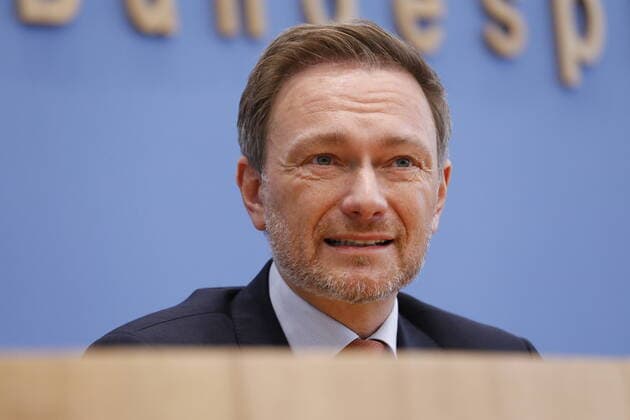 News Bilder des Tages Christian Lindner, FDP, Fraktionsvorsitzender, Deutschland, Berlin, Bundespressekonferenz, Thema: Lehren aus einem Jahr Corona in Deutschland