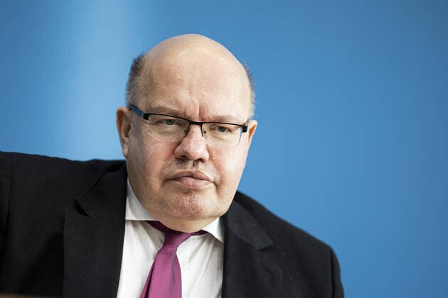 Peter Altmaier, Bundesminister fuer Wirtschaft und Energie, aufgenommen im Rahmen der Pressekonferenz zur Vorstellung des Jahreswirtschaftsberichts 2021 in Berlin, 27.01.2021. Berlin Deutschland