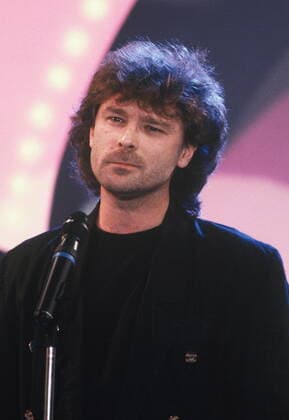 Saenger Wolfgang Petry bei eiem TV Auftritt am 02.04.1989 *** Singer Wolfgang Petry at a TV appearance on 02 04 1989