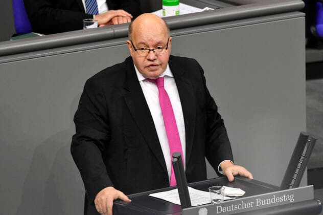 Peter Altmaier in der 206. Sitzung des Deutschen Bundestages im Reichstagsgebäude. Berlin, 28.01.2021