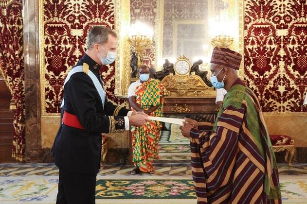 Bilder des Jahres 2021, Entertainment 01 Januar Entertainment Themen der Woche KW04 Entertainment Bilder des Tages King Felipe VI receives the Credentials of the new ambassadors of Monaco, Latvia, Honduras, Cyprus, Guinea Bissau, Uruguay and Ghana, in Madrid January 29, 2021 El Rey Felipe VI recibe las Credenciales de los nuevos embajadores de Mónaco, Letonia, Honduras, Chipre, Guinea Bissau, Uruguay y Ghana, en Madrid 29 de enero de 2021 Credenciales de Ghana Casa Real Cordon Press Cordon Press *** King Felipe VI receives the Credentials of the new ambassadors of Monaco, Latvia, Honduras, Cyprus, Guinea Bissau, Uruguay and Ghana, in Madrid January 29, 2021 King Felipe VI receives the Credentials of the new ambassadors of Monaco, Latvia, Honduras, Cyprus, Guinea Bissau, Uruguay and Ghana, in Madrid January 29, 2021 Credentials of Ghana Casa Real C 
