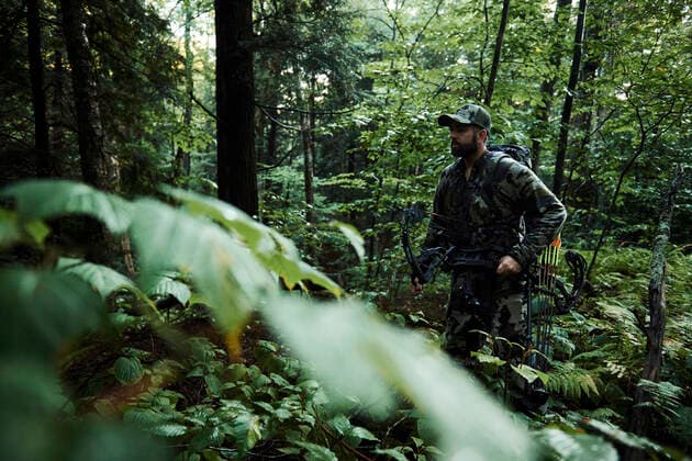 Bow Hunting in the Appalachian Mountains Great Barrington, MA, United States CR_GAYJNM201229-594078-01 ,model released, Symbolfoto