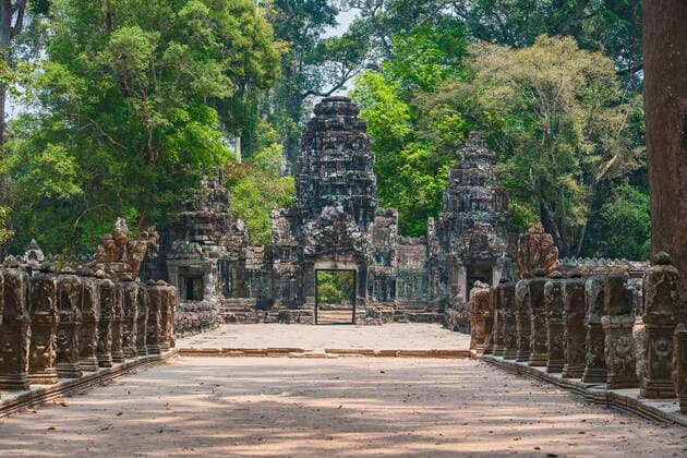 at the ancient ruins of Angkor Wat Krong Siem Reap, Siem Reap Province, Cambodia CR_THHE210119-623069-01