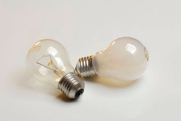 Glühbirnen, Freisteller, Objekt, Glühbirne, Glühlampe, Glühlampen Copyright: imageBROKER/J.xPfeiffer iblpjr05176891.jpg