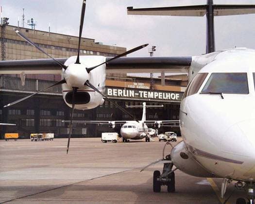 Fughafen Berlin-Tempelhof Thema: Flughafen Tempelhof *** Berlin Tempelhof Airport Topic Tempelhof Airport Copyright: xIMAGOxHenryxH.xHerrmannx0172x3011518x
