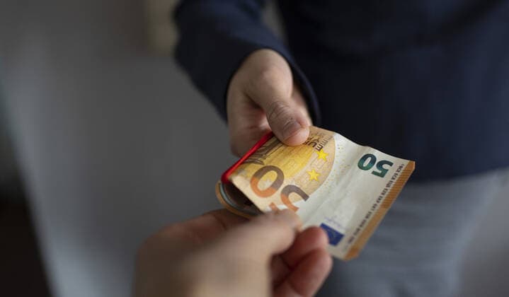 Thema: Geld und Korruption Bonn Deutschland *** Topic Money and Corruption Bonn Germany Copyright: xUtexGrabowsky photothek.netx