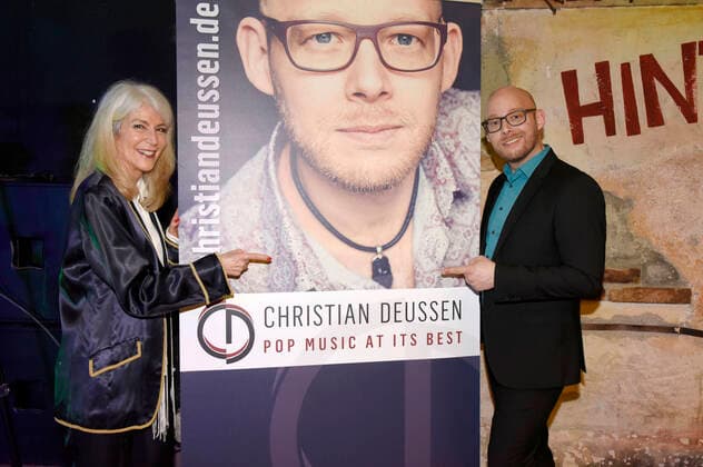 Linda Jo Rizzo und Christian Deussen live beim Back on Stage - Zurück auf die Bühne! Release Konzert via Livestream auf der Kulturbühne Hinterhalt. Geretsried, 05.02.2021