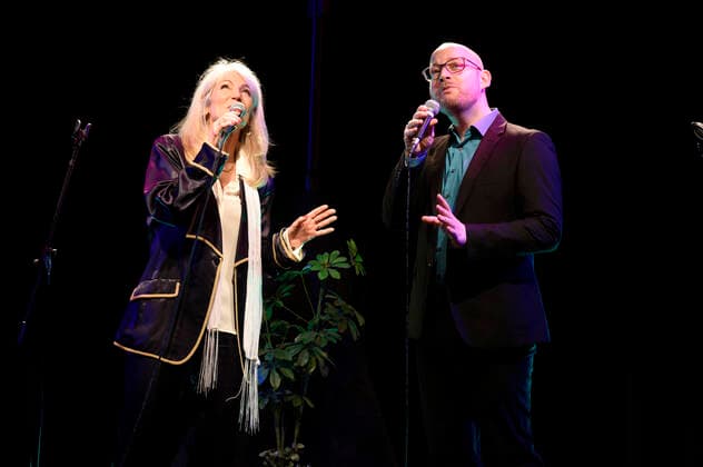 Linda Jo Rizzo und Christian Deussen live beim Back on Stage - Zurück auf die Bühne! Release Konzert via Livestream auf der Kulturbühne Hinterhalt. Geretsried, 05.02.2021