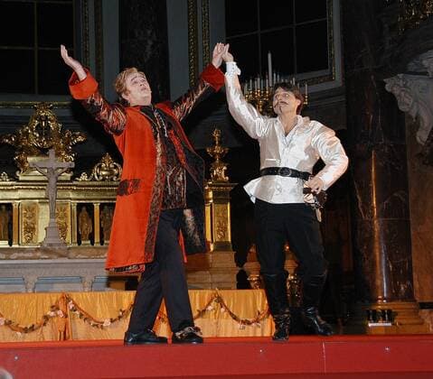 Jedermann Festspiele im Berliner Dom V.l.: Rene Kollo ( Jedermann) , Wolfgang Bahro ( Jedermanns guter Gesell) bei der Fotoprobe zu Jedermann der 21. Jedermann Festspiele im Berliner Dom in Berlin am 16.10.2007. Copyright : IMAGO. Mathias Krohn EVENTPRESS *** Jedermann Festival in the Berlin Cathedral V l Rene Kollo Jedermann , Wolfgang Bahro Jedermanns guter Gesell at the photo rehearsal for Jedermann of the 21 Jedermann Festival in the Berlin Cathedral in Berlin on 16 10 2007 Copyright IMAGO Mathias Krohn EVENTPRESS Copyright: xEventpressxKrohnx