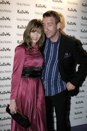 Designerin Vera Wang im KADEWE Gesine Cukrowski mit Heio von Stetten Die Amerikanische Designerin Vera Wang präsentiert ihre Welt im Berliner Kadewe mit Mode und ihrem neuen Parfum Princess in Berlin am 24.04.2008 Copyright: IMAGO. Müller *** Designer Vera Wang at KADEWE Gesine Cukrowski with Heio von Stetten The American designer Vera Wang presents her world at the Berlin Kadewe with fashion and her new perfume Princess in Berlin on 24 04 2008 Copyright IMAGO Müller Copyright: xEventpressxMüllerx