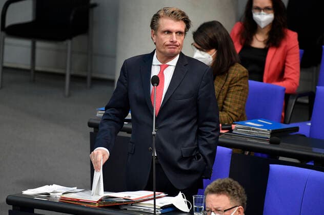 Thomas Bareiß in der 208. Sitzung des Deutschen Bundestages im Reichstagsgebäude. Berlin, 10.02.2021 *** Thomas Bareiß at the 208 session of the German Bundestag in the Reichstag building Berlin, 10 02 2021 Foto:xF.xKernx xFuturexImage