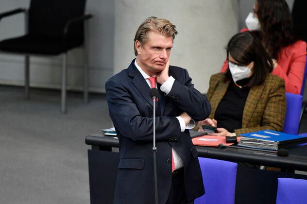 Thomas Bareiß in der 208. Sitzung des Deutschen Bundestages im Reichstagsgebäude. Berlin, 10.02.2021 *** Thomas Bareiß at the 208 session of the German Bundestag in the Reichstag building Berlin, 10 02 2021 Foto:xF.xKernx xFuturexImage
