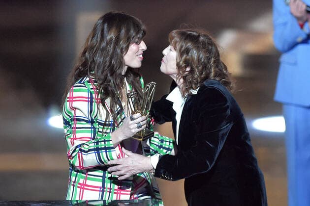 36e edition des VICTOIRES DE LA MUSIQUE. Pour sa 36eme edition, la ceremonie des Victoires de la musique se tiendra a la Seine Musicale de Boulogne Billancourt, sans public. BOULOGNE BILLANCOURT, FRANCE FEBRUARY 12 fevrier 2021. Lou Doillon; Jane Birkin at 36th Victoires de la Musique held at La Seine Musicale in Bolougne Billancourt on February 12, 2021 france 264959 2021-02-13 France  Copyright: xFranckxCastel MPPx STAR_264959_141