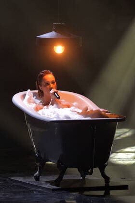 36e edition des VICTOIRES DE LA MUSIQUE. Pour sa 36eme edition, la ceremonie des Victoires de la musique se tiendra a la Seine Musicale de Boulogne Billancourt, sans public. BOULOGNE BILLANCOURT, FRANCE FEBRUARY 12 fevrier 2021. Suzane at 36th Victoires de la Musique held at La Seine Musicale in Bolougne Billancourt on February 12, 2021 france 264959 2021-02-13 France  Copyright: xFranckxCastel MPPx STAR_264959_260