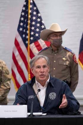 February 17, 2021, Austin, Texas, USA: Texas Gov. GREG ABBOTT and emergency officials talk with the press in the State Operations Center while Texas deals with record snow and bitter cold in all 254 counties. About a quarter of the state is still without power as officials deploy state resources on a multitude of fronts. Austin USA - ZUMAd150 20210217_znp_d150_011 Copyright: xBobxDaemmrichx