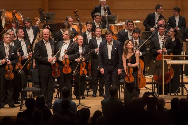 Staatskapelle in USA Die Saechsische Staatskapelle gibt unter der Leitung von Star- Dirigent Christian Thielemann und Solo-Geigerin Lisa Batiashviliein umjubeltes Konzert im Music Center in Strathmore bei Washington.