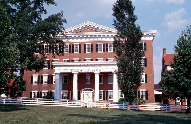 Bildarchiv-Monheim Arcaid Images , Winston-Salem, Salem College - North Carolina, USA, 18.11.2007 Copyright: xRainerxKiedrowski x, Ref37711-30-1.jpg United States  Copyright: xRainerxKiedrowskix