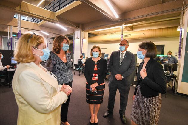 NSW COVID19 VACCINE ROLLOUT, NSW Premier Gladys Berejiklian (right), NSW Health Minister Brad Hazzard, (second right) and NSW Chief Medical Health Officer Kerry Chant (centre) are seen at the Royal Prince Alfred Hospital Vaccination Hub in Sydney, Monday, February 22, 2021. Australia will begin its roll out of the Pfizer coronavirus vaccine on Monday, the country s most complicated logistical exercise to date. ( NO ARCHIVING, EDITORIAL USE ONLY, NO USE IN BOOKS WITHOUT CONSENT SYDNEY NSW AUSTRALIA Copyright: xPETERxRAEx 20210222001522248650