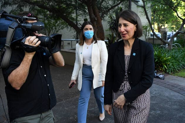 NSW COVID19 VACCINE ROLLOUT, NSW Premier Gladys Berejiklian leaves after speaking to media following the start of the COVID-19 vaccination program at Royal Prince Alfred Hospital in Sydney, Monday, February 22, 2021. ( NO ARCHIVING, EDITORIAL USE ONLY, NO USE IN BOOKS WITHOUT CONSENT SYDNEY NSW AUSTRALIA Copyright: xJOELxCARRETTx 20210222001522260492