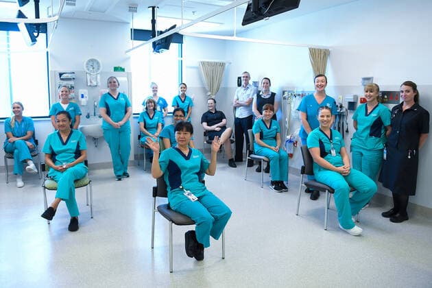 QLD COVID19 VACCINE ROLL OUT, Nurses at the Gold Coast University Hospital receive instructions ahead of the Pfizer vaccine roll out in the Gold Coast, Monday, February 22, 2021. Australia will begin its roll out of the Pfizer coronavirus vaccine on Monday, the country s most complicated logistical exercise to date.( NO ARCHIVING, EDITORIAL USE ONLY, NO USE IN BOOKS WITHOUT CONSENT BRISBANE QLD AUSTRALIA  Copyright: xALBERTxPEREZx 20210222001522363812