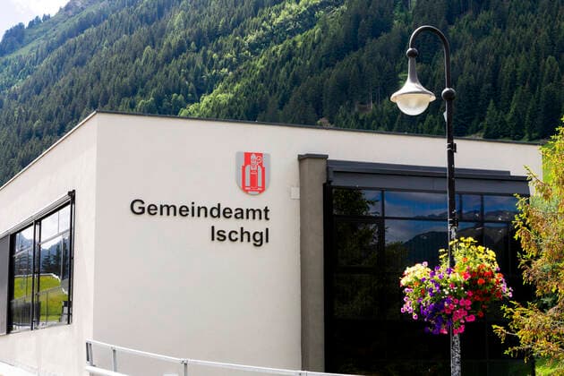 Gemeindeamt in Ischgl, Tirol, Österreich