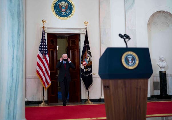 January 22, 2021, Washington, District of Columbia, USA: President Joe Biden delivers remarks on the lives lost to COVID-19 in the Cross Hall of the White House with First Lady Dr. Jill Biden, Vice President Kamala Harris and Second Gentleman Doug Emhoff, in the White House, Monday, Feb. 22, 2021 Washington USA - ZUMAs152 20210122_zaa_s152_101 Copyright: xDougxMillsx