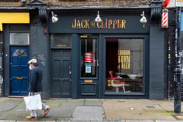 Coronavirus in Großbritannien, Eindrücke aus London February 22, 2021, London, United Kingdom: Jack The Clipper Barbers in Spitalfields, seen shut due to lockdown in London..All personal care premises, hairdressers & nail salons expected reopen on the 12th April after Boris Johnson announces his road map out of Lockdown for England. London United Kingdom - ZUMAs197 20210222_zaa_s197_303 Copyright: xDavexRushenx