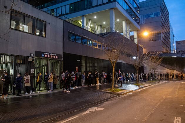 (210222) -- PARIS, Feb. 22, 2021 -- People in precarious situations during the COVID-19 pandemic wait in line for free food distribution in Paris, France, on Feb. 22, 2021. (Photo by Xinhua) FRANCE-PARIS-COVID-19-FREE FOOD-DISTRIBUTION AurelienxMorissard 