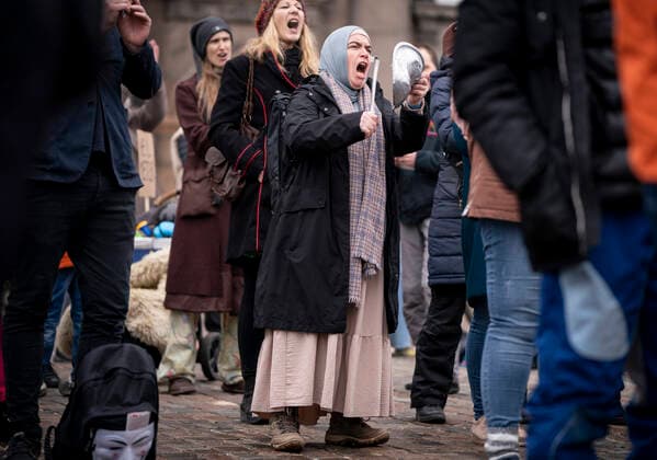 Demonstration mod epidemiloven paa Christiansborg Slotsplads i Koebenhavn tirsdag den 23. februar 2021.. , Copenhagen Denmark