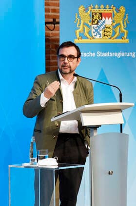 Klaus Holetschek bei der Pressekonferenz zu den aktuellen Beratungen zur Corona-Pandemie im Prinz-Carl-Palais. München, 23.02.2021