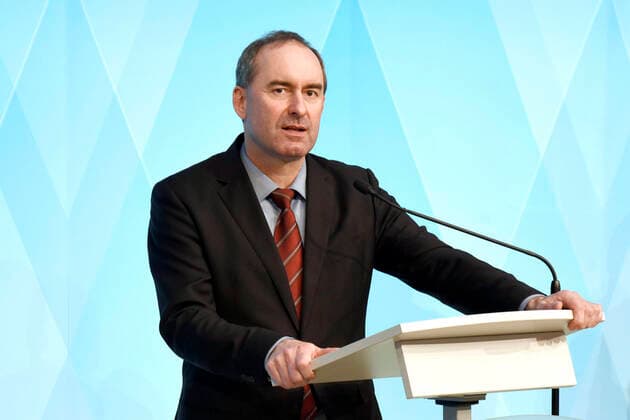 Hubert Aiwanger bei der Pressekonferenz zu den aktuellen Beratungen zur Corona-Pandemie im Prinz-Carl-Palais. München, 23.02.2021