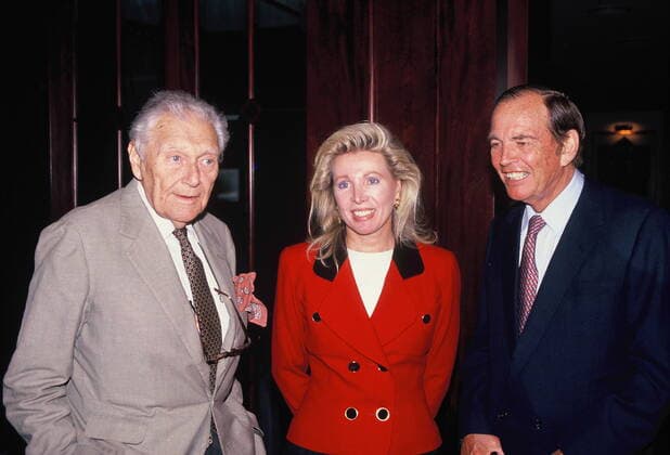 Schriftsteller Gregor von Rezzori, l-r, Ute Ohoven und Herzchirurg Christiaan Barnard, aufgenommen am 16.09.1994 *** Author Gregor von Rezzori, l r, Ute Ohoven and heart surgeon Christiaan Barnard, photographed on 16 09 1994