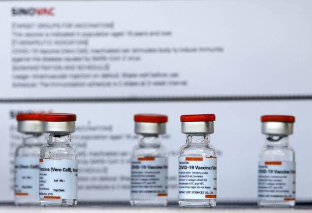 February 24, 2021, Bangkok, Thailand: Vials of the Sinovac coronavirus disease (COVID-19) vaccine are pictured during a ceremony to mark the arrival of 200,000 doses of the Sinovac vaccine shipment at Suvarnabhumi airport in Bangkok. Bangkok Thailand - ZUMAs197 20210224_zaa_s197_011 Copyright: xChaiwatxSubprasomx