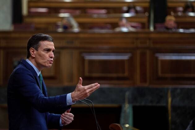 Spanish Prime Minister, Pedro Sanchez, intervenes during a plenary session on the six-month-long State of Alarm declared November 2020 due to the coronavirus pandemic held at the Lower House in Madrid, Spain, before question time. Question time at Parliament !ACHTUNG: NUR REDAKTIONELLE NUTZUNG!  Copyright: xEmilioxNaranjox GRAF3331 20210224-637497707937578958
