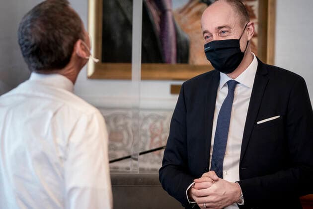Sundhedsminister Magnus Heunicke (S) og justitsminister Nick Haekkerup (S) er kaldt i samraad om uudnyttet testkapacitet under coronapandemien paa Christiansborg onsdag den 24. februar 2021. , Copenhagen Denmark