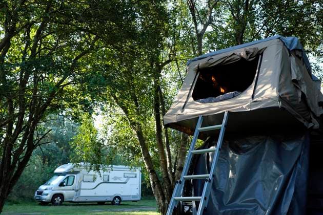 Germany, Schleswig Holstein, Heidkate, Camping in forest GISF00730