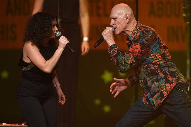 MIDNIGHT OIL MAKARRATA LIVE SYDNEY, Peter Garrett and Midnight Oil perform First Nation with Leah Flanagan during a warm-up show ahead of their Makarrata Project tour, at the Enmore Theatre, in Sydney, Thursday, February 25, 2021. ( NO ARCHIVING, EDITORIAL USE ONLY, NO USE IN BOOKS WITHOUT CONSENT SYDNEY NSW AUSTRALIA  Copyright: xDANxHIMBRECHTSx 20210225001523164743