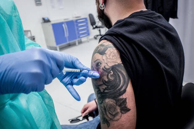 Coronavirus in Italien, Sicherheitskräfte in Mailand erhalten AstraZeneca Impfungen Milan. Hospital in Fiera Astrazeneca vaccines to police and police forces Editorial Usage Only  Copyright: xCarloxCozzolix xIPAx
