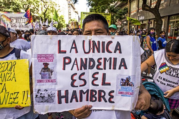 February 25, 2021, Buenos Aires, Federal Capital, Argentina: Different social organizations gathered, in the center of the City of Buenos Aires, to demand the continuity of employment of 2,500 cooperative members of the Clean Sideways Program of the Government of the City of Buenos Aires, among other demands. Buenos Aires Argentina - ZUMAa179 20210225_zap_a179_003 Copyright: xRobertoxAlmeidaxAveledox