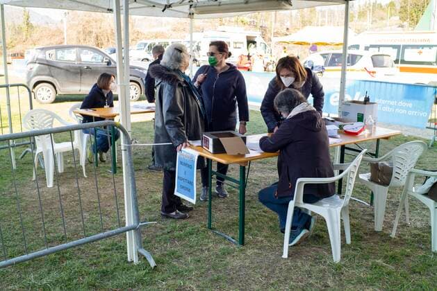 Viggiu . first day of the anti Covid-19 vaccination campaign open from 18 to 65 years, following the closure of the country in the red zone. Event organized and followed by the Italian red cross, ASST 7 lakes Olona valley, civil protection, general practitioners, ANPAS Lombardia and hospital and territorial staff Editorial Usage Only  Copyright: xDAVIDExCANELLAx xIPAx