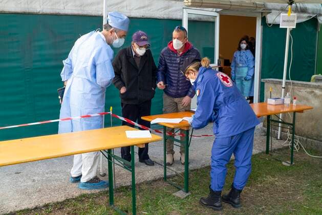 Viggiu . first day of the anti Covid-19 vaccination campaign open from 18 to 65 years, following the closure of the country in the red zone. Event organized and followed by the Italian red cross, ASST 7 lakes Olona valley, civil protection, general practitioners, ANPAS Lombardia and hospital and territorial staff Editorial Usage Only  Copyright: xDAVIDExCANELLAx xIPAx