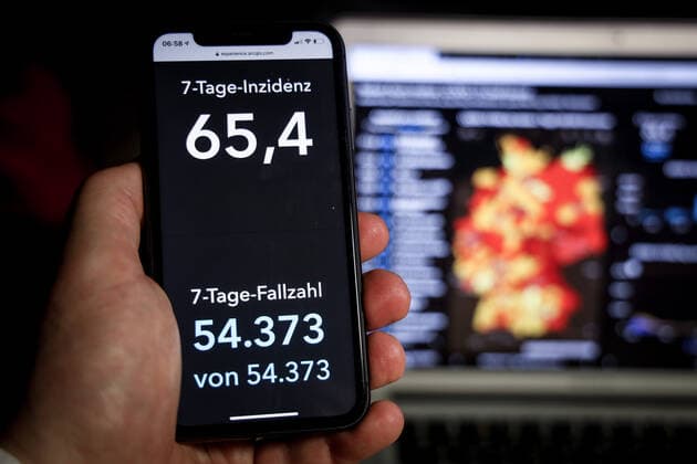 News Bilder des Tages Coronavirus in Deutschland - Covid-19-Dashboard des Robert Koch-Institut 02.03.2021: Robert Koch-Institut: 7-Tage-Inzidenz 65,4. 7-Tage-Fallzahl 54.373.