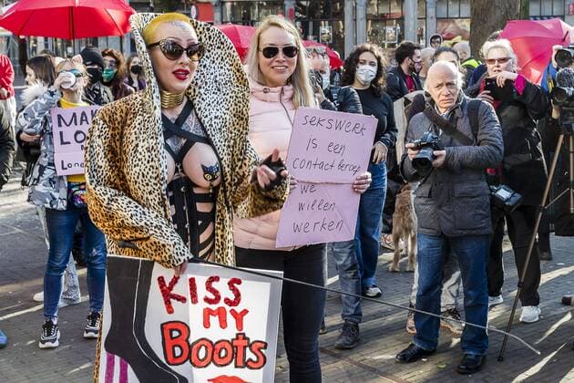 DEN HAAG - 02-03-2021, Hofplaats. Sexworkers protest against not be able to work yet. Sexwerkers protesteren omdat ze nog niet aan het werk mogen. Sexworkers protest against not be able to work  x10961414x Copyright: