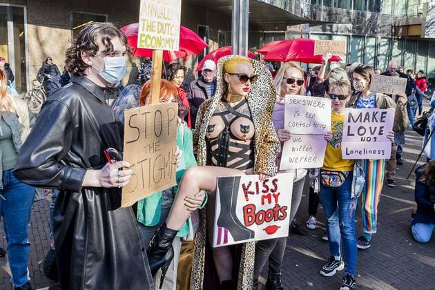 News Bilder des Tages DEN HAAG - 02-03-2021, Hofplaats. Sexworkers protest against not be able to work yet. Sexwerkers protesteren omdat ze nog niet aan het werk mogen. Sexworkers protest against not be able to work  x10961415x Copyright: