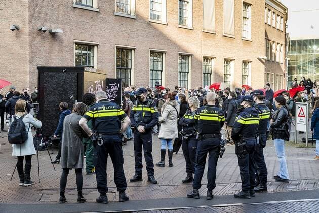 DEN HAAG - 02-03-2021, Hofplaats. Sexworkers protest against not be able to work yet. Sexwerkers protesteren omdat ze nog niet aan het werk mogen. Sexworkers protest against not be able to work  x10961499x Copyright: