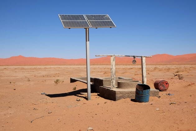 IMAGO Nature: Unsere Erde, Energiequellen, Photovoltaik Solar water pumping system in the south of Algeria, Illizi Province, Djanet District, Sahara Solar water pumping system in the south of Algeria, Illizi Province, Djanet District, Sahara Africa; Northern Africa; Maghreb; Algeria Africa; Northern Africa; Maghreb; Algeria  Copyright: xDupuyxJC Andia.frx 363349